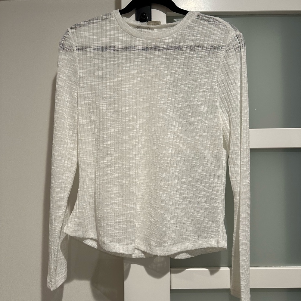 NWT!! Free people white long sleeve tee. Size large.